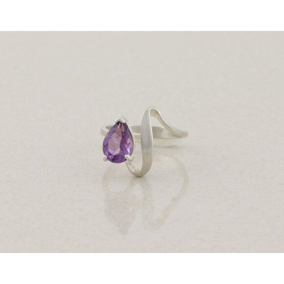 Sterling Silver Natural Purple Amethyst Ring Size 8 - Picture 8 of 9